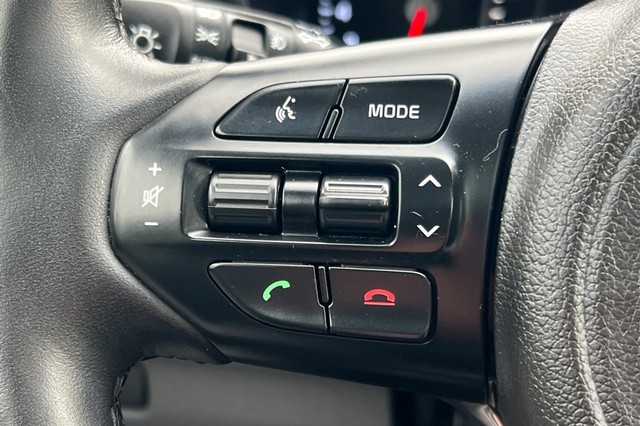 Kia Sorento Vehicle Full-screen Gallery Image 34