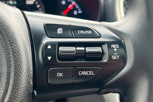 Kia Sorento Vehicle Full-screen Gallery Image 36