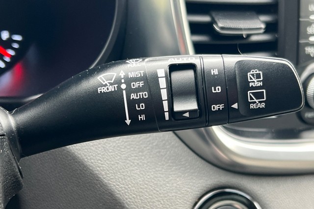 Kia Sorento Vehicle Full-screen Gallery Image 37
