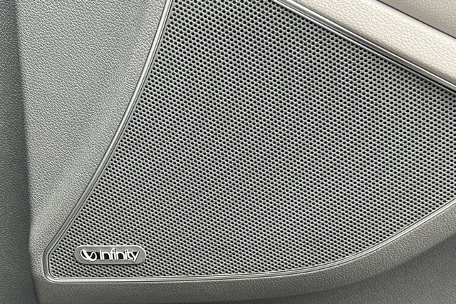 Kia Sorento Vehicle Full-screen Gallery Image 42