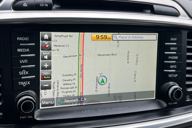 Kia Sorento Vehicle Full-screen Gallery Image 43