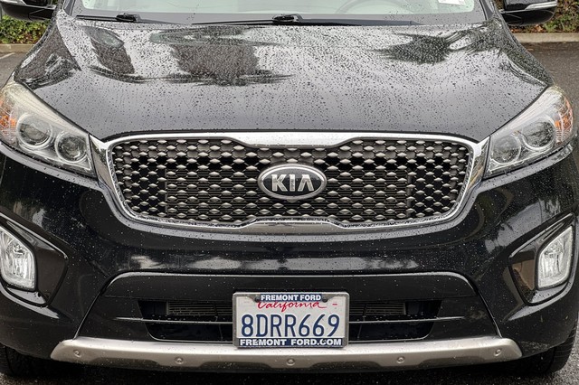 Kia Sorento Vehicle Full-screen Gallery Image 47