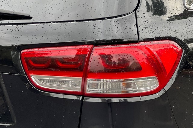 Kia Sorento Vehicle Full-screen Gallery Image 50