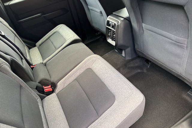 Ford Bronco Vehicle Full-screen Gallery Image 17