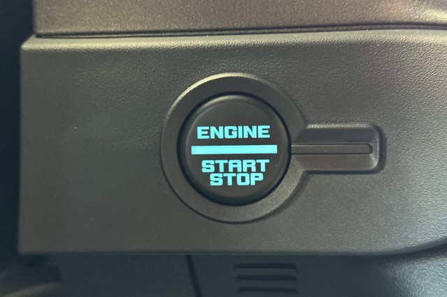 Ford Bronco Vehicle Full-screen Gallery Image 34