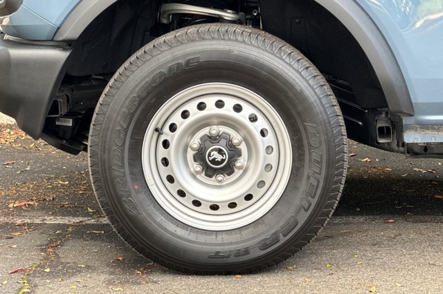 Ford Bronco Vehicle Full-screen Gallery Image 44