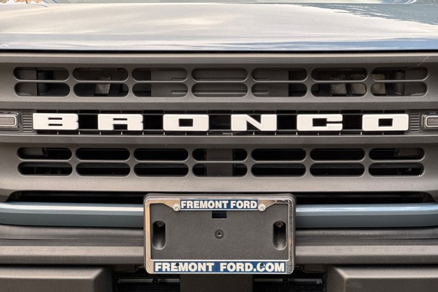 Ford Bronco Vehicle Full-screen Gallery Image 46