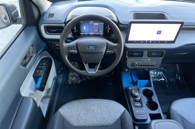 Ford Maverick Vehicle Full-screen Gallery Image 15