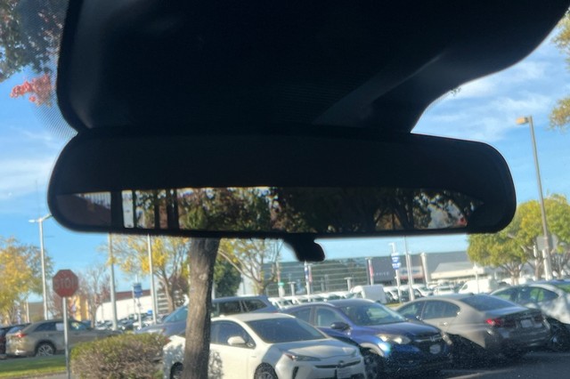 Ford Maverick Vehicle Full-screen Gallery Image 22