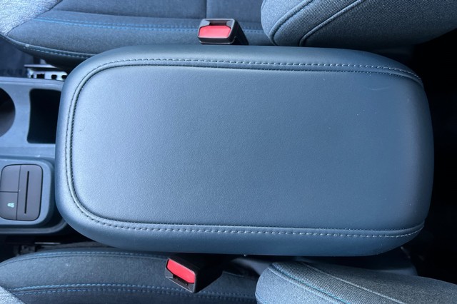 Ford Maverick Vehicle Full-screen Gallery Image 29