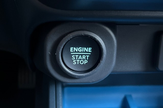 Ford Maverick Vehicle Full-screen Gallery Image 31