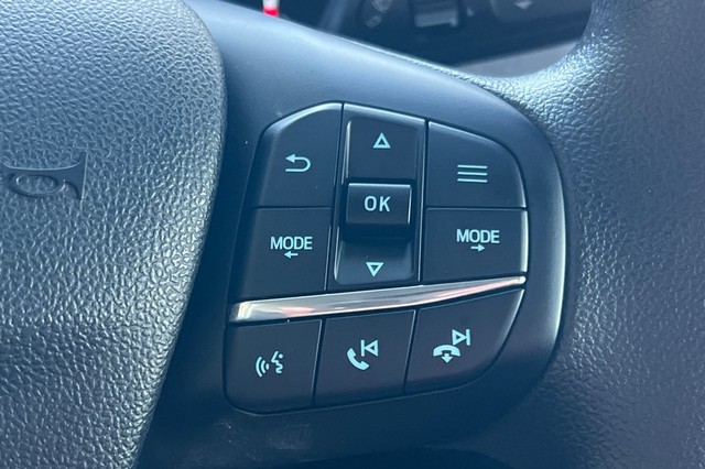 Ford Maverick Vehicle Full-screen Gallery Image 35