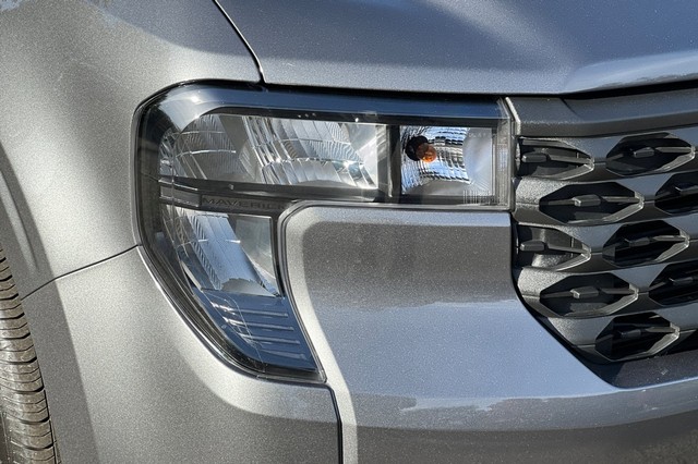 Ford Maverick Vehicle Full-screen Gallery Image 42