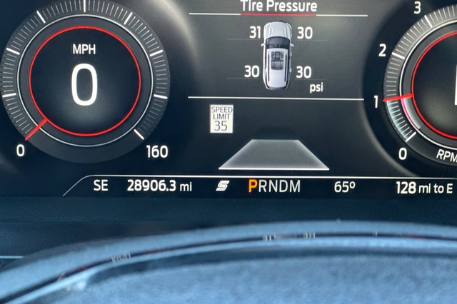 Ford Explorer Vehicle Full-screen Gallery Image 43