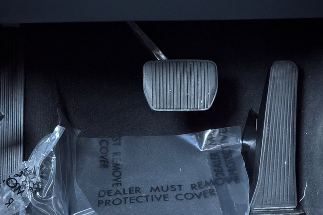 Ford Explorer Vehicle Full-screen Gallery Image 48