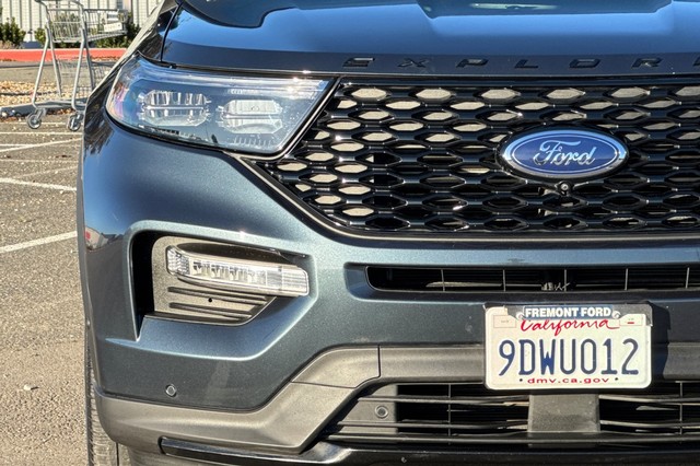 Ford Explorer Vehicle Full-screen Gallery Image 50