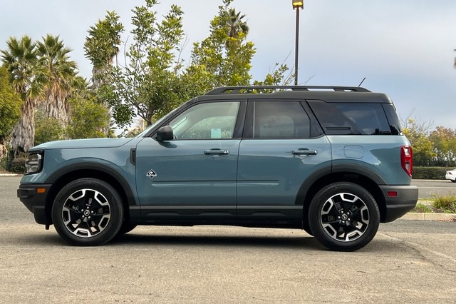 Ford Bronco Sport Vehicle Full-screen Gallery Image 06