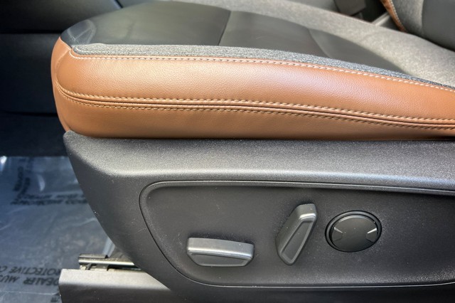 Ford Bronco Sport Vehicle Full-screen Gallery Image 12