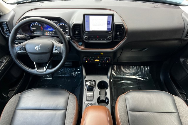 Ford Bronco Sport Vehicle Full-screen Gallery Image 14