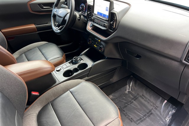 Ford Bronco Sport Vehicle Full-screen Gallery Image 18