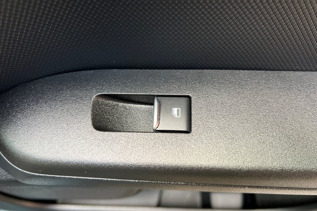 Ford Bronco Sport Vehicle Full-screen Gallery Image 20