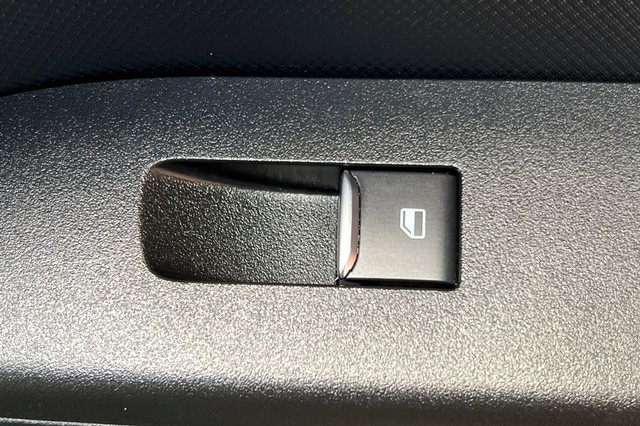 Ford Bronco Sport Vehicle Full-screen Gallery Image 21