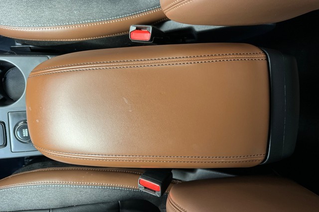 Ford Bronco Sport Vehicle Full-screen Gallery Image 31