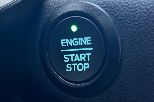 Ford Escape Vehicle Full-screen Gallery Image 32