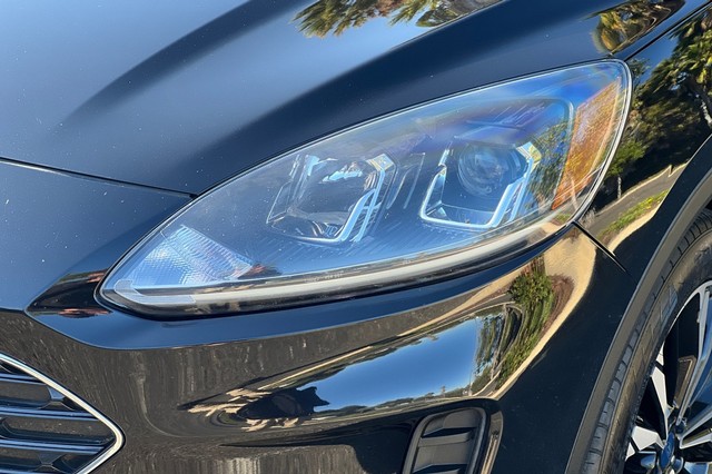 Ford Escape Vehicle Full-screen Gallery Image 50