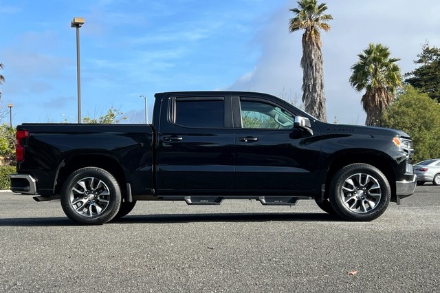 Chevrolet Silverado 1500 Vehicle Full-screen Gallery Image 02