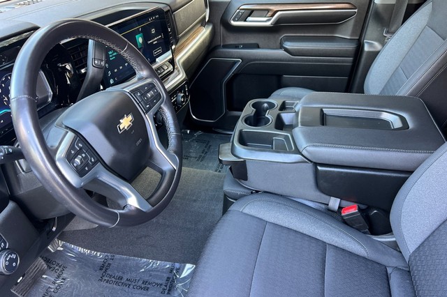 Chevrolet Silverado 1500 Vehicle Full-screen Gallery Image 09