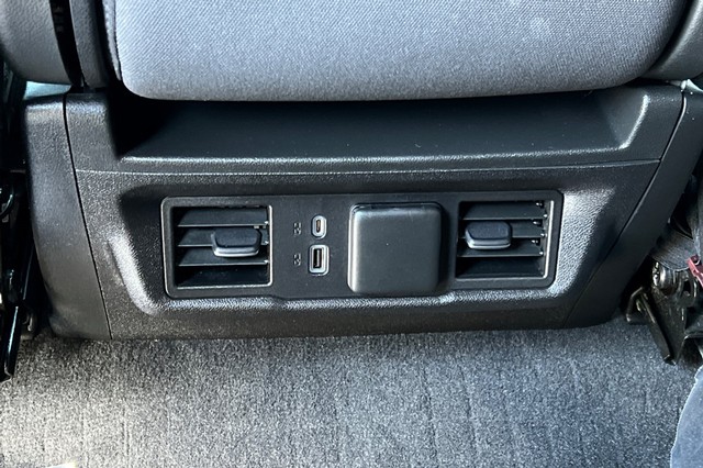 Chevrolet Silverado 1500 Vehicle Full-screen Gallery Image 39