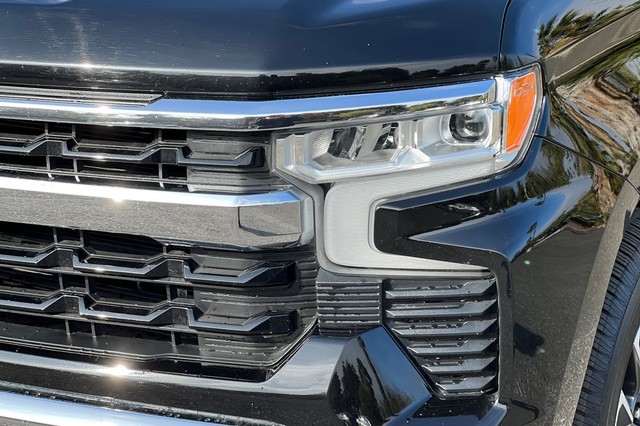 Chevrolet Silverado 1500 Vehicle Full-screen Gallery Image 48