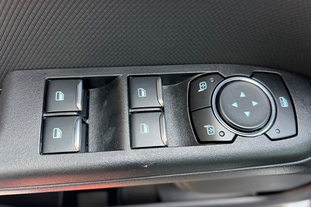 Ford Bronco Sport Vehicle Full-screen Gallery Image 10