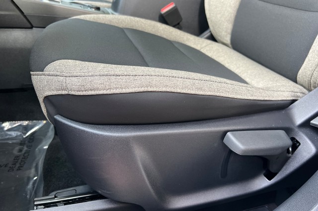 Ford Bronco Sport Vehicle Full-screen Gallery Image 12