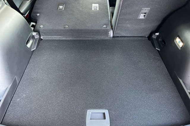 Ford Bronco Sport Vehicle Full-screen Gallery Image 16