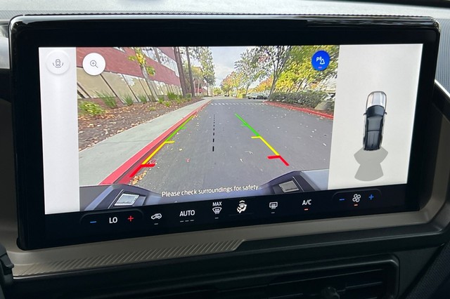 Ford Bronco Sport Vehicle Full-screen Gallery Image 25