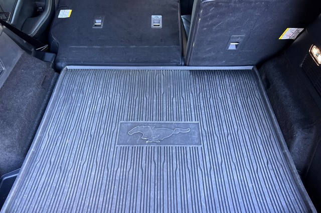 Ford Mustang Mach-E Vehicle Full-screen Gallery Image 17