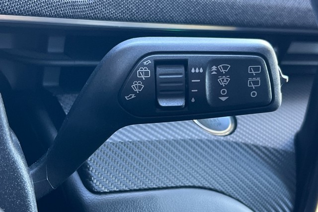 Ford Mustang Mach-E Vehicle Full-screen Gallery Image 37