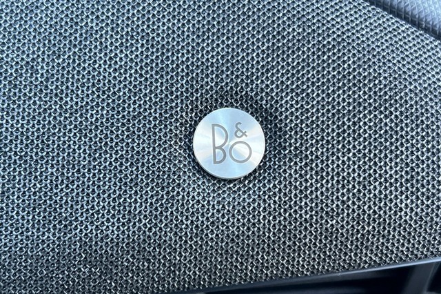 Ford Mustang Mach-E Vehicle Full-screen Gallery Image 42