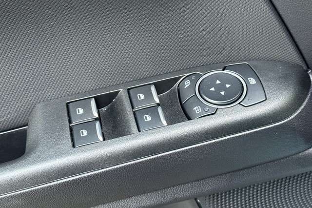 Ford Bronco Sport Vehicle Full-screen Gallery Image 11