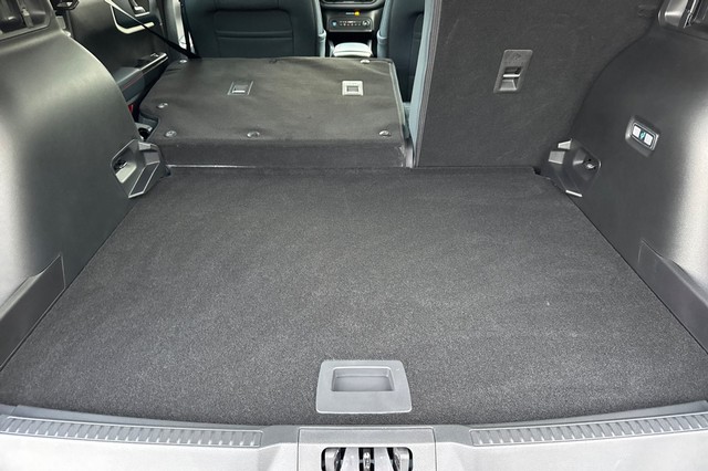 Ford Bronco Sport Vehicle Full-screen Gallery Image 16