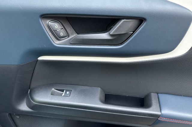 Ford Bronco Sport Vehicle Full-screen Gallery Image 20