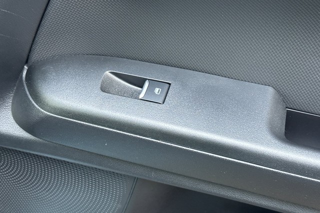 Ford Bronco Sport Vehicle Full-screen Gallery Image 21