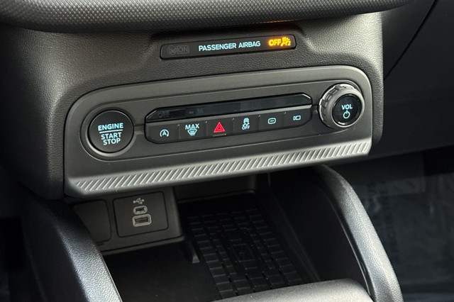 Ford Bronco Sport Vehicle Full-screen Gallery Image 30