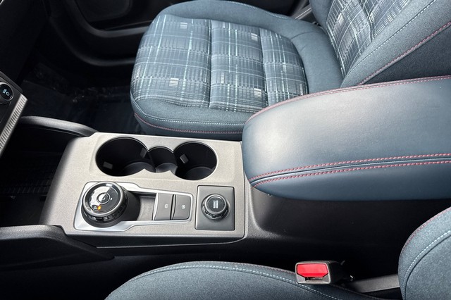 Ford Bronco Sport Vehicle Full-screen Gallery Image 31