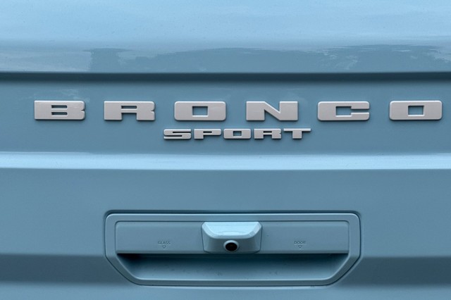 Ford Bronco Sport Vehicle Full-screen Gallery Image 48