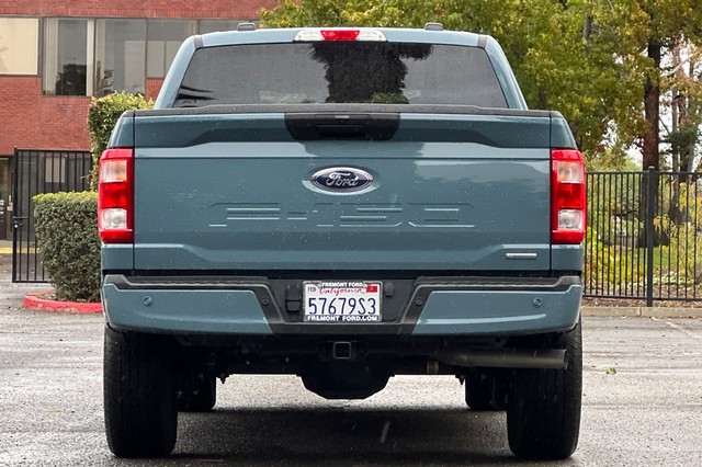 Ford F-150 Vehicle Full-screen Gallery Image 04