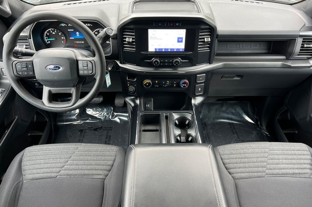 Ford F-150 Vehicle Full-screen Gallery Image 15