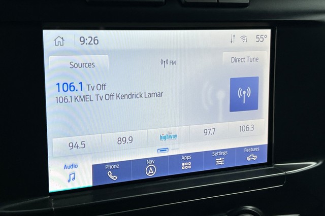 Ford F-150 Vehicle Full-screen Gallery Image 24